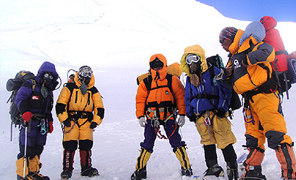 Putha Hiunchuli Expedition (7246m)